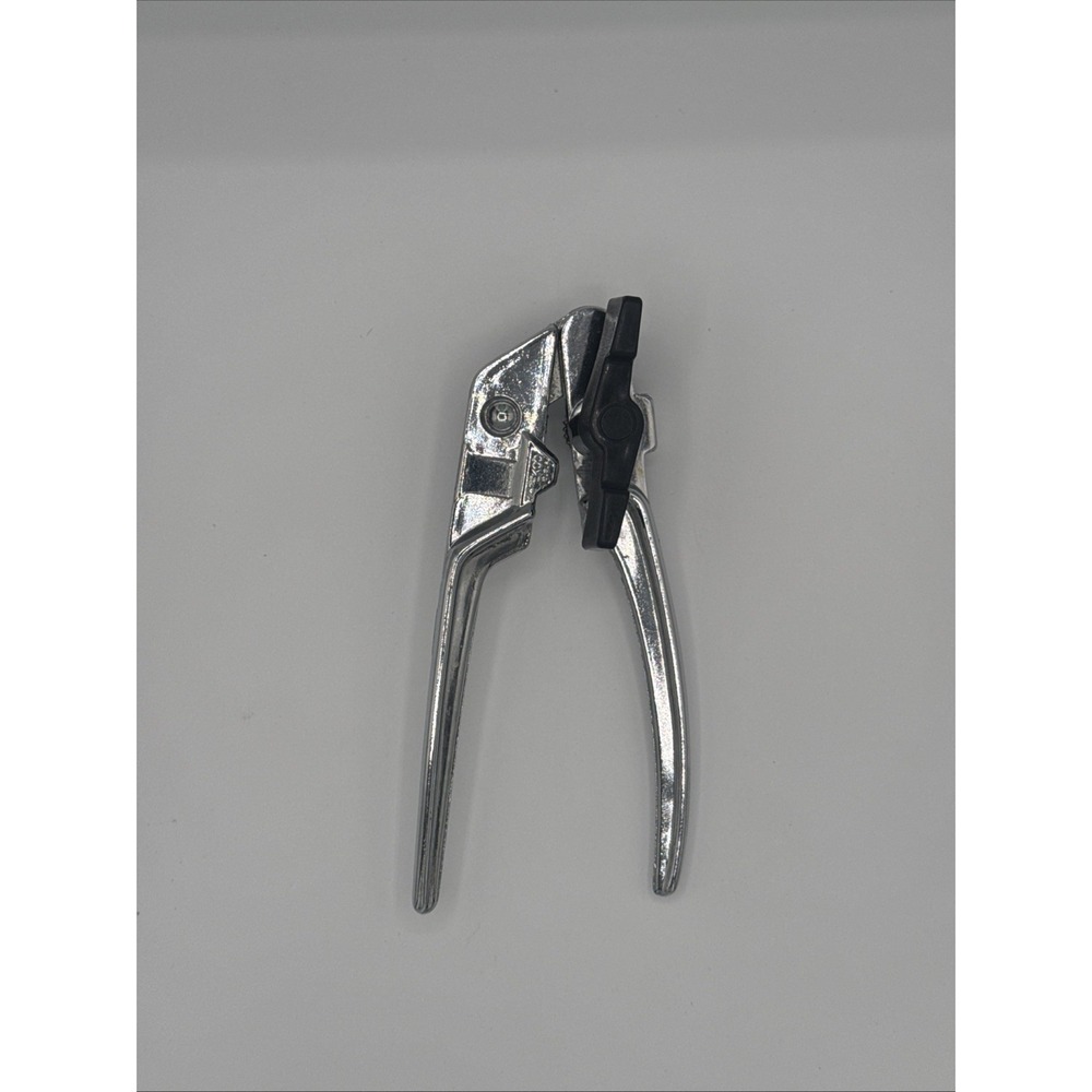 EKCO Vintage Manual Can Opener Silver Chrome USA Made Retro Kitchen Tool 7 Inch